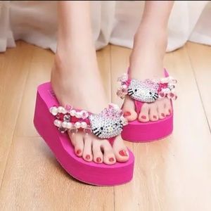 Hello Kitty Platform Sandals